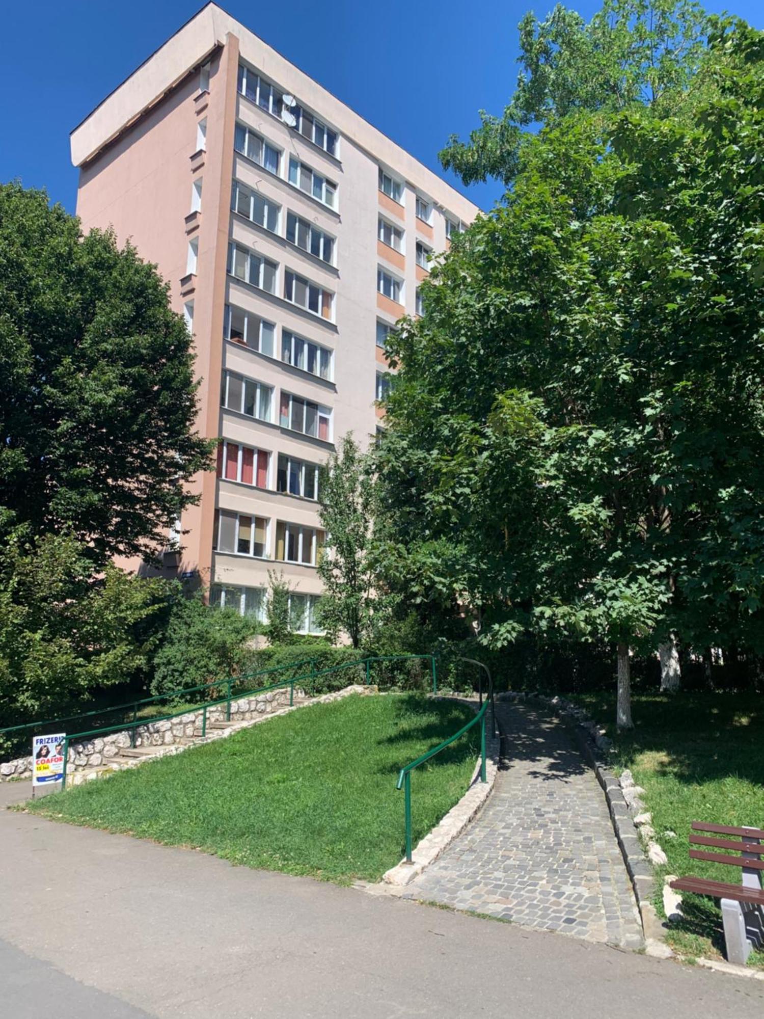 Victoriei Boulevard Private Apartment Brasov Exterior photo